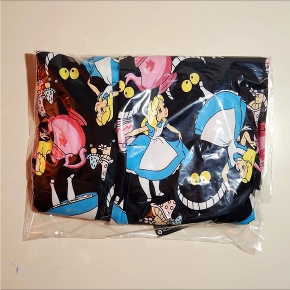 COPY - NWT DISNEY ALICE AND WONDERLAND TANK TOP - Picture 7 of 7